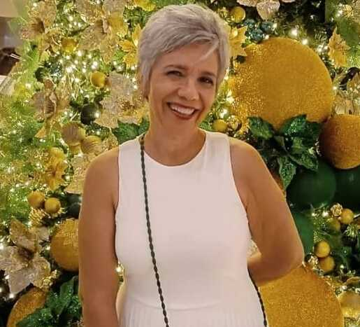 LUCY ACOSTA NÚÑEZ